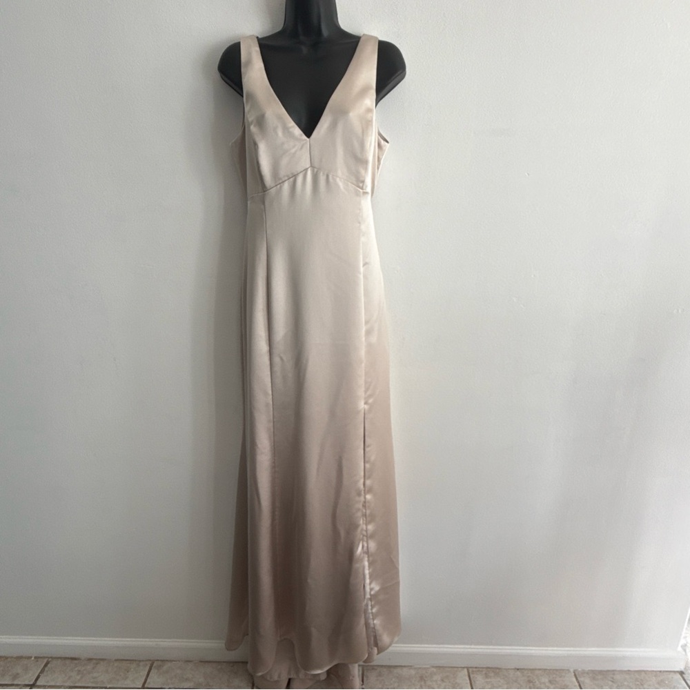 Amsale Elegant Cream Satin Maxi Dress